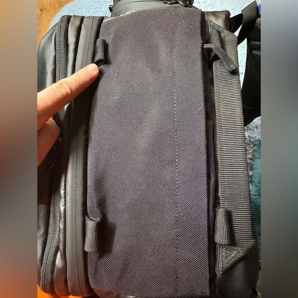 Wandrd 35L transit backpack - Picture 9 of 16